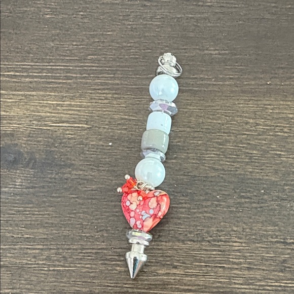 Accessories - Elegant Heart Charm Pendant